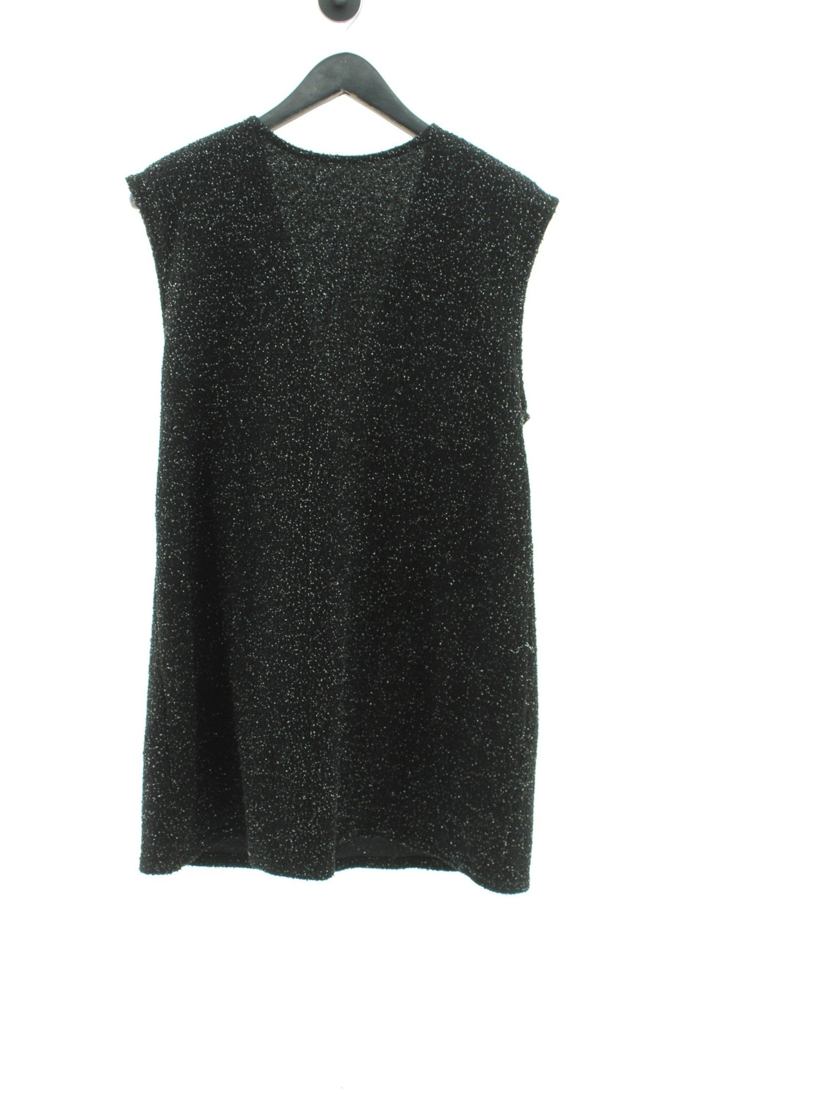 be35e8f5fe0430b5252100e4b7d4d93e