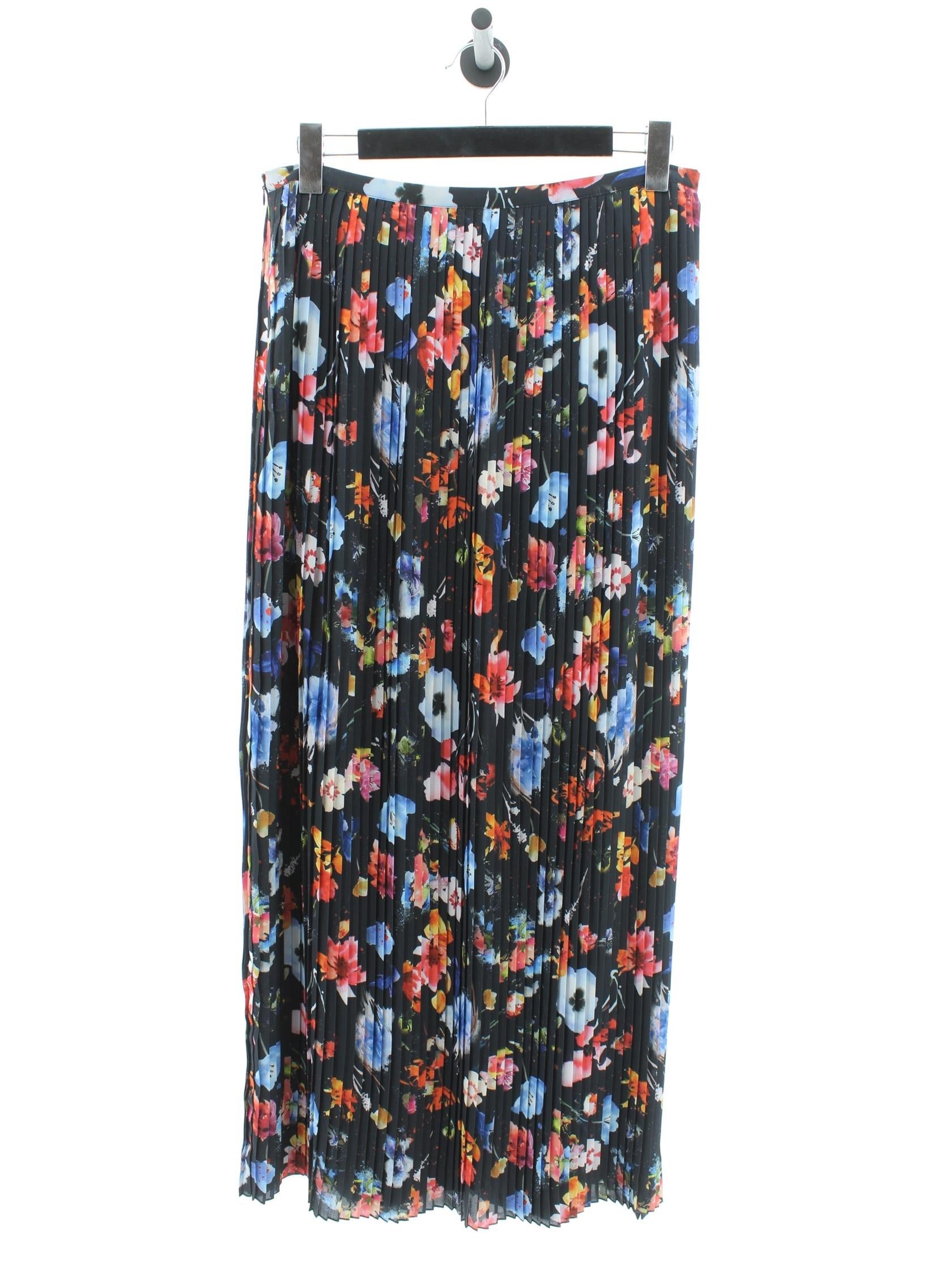 98c0db4d5affa5f940f9f63a4f62ecdd