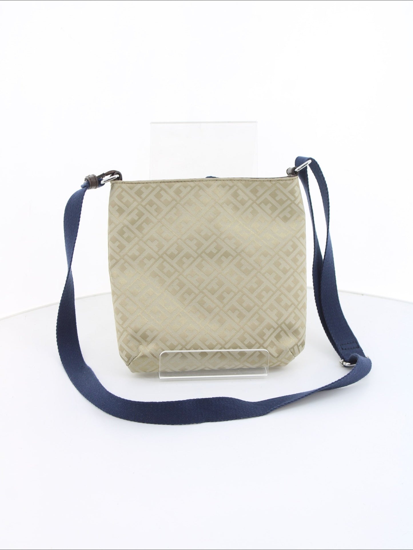 3edc5287dcde15ef602ed37e0815c3aa