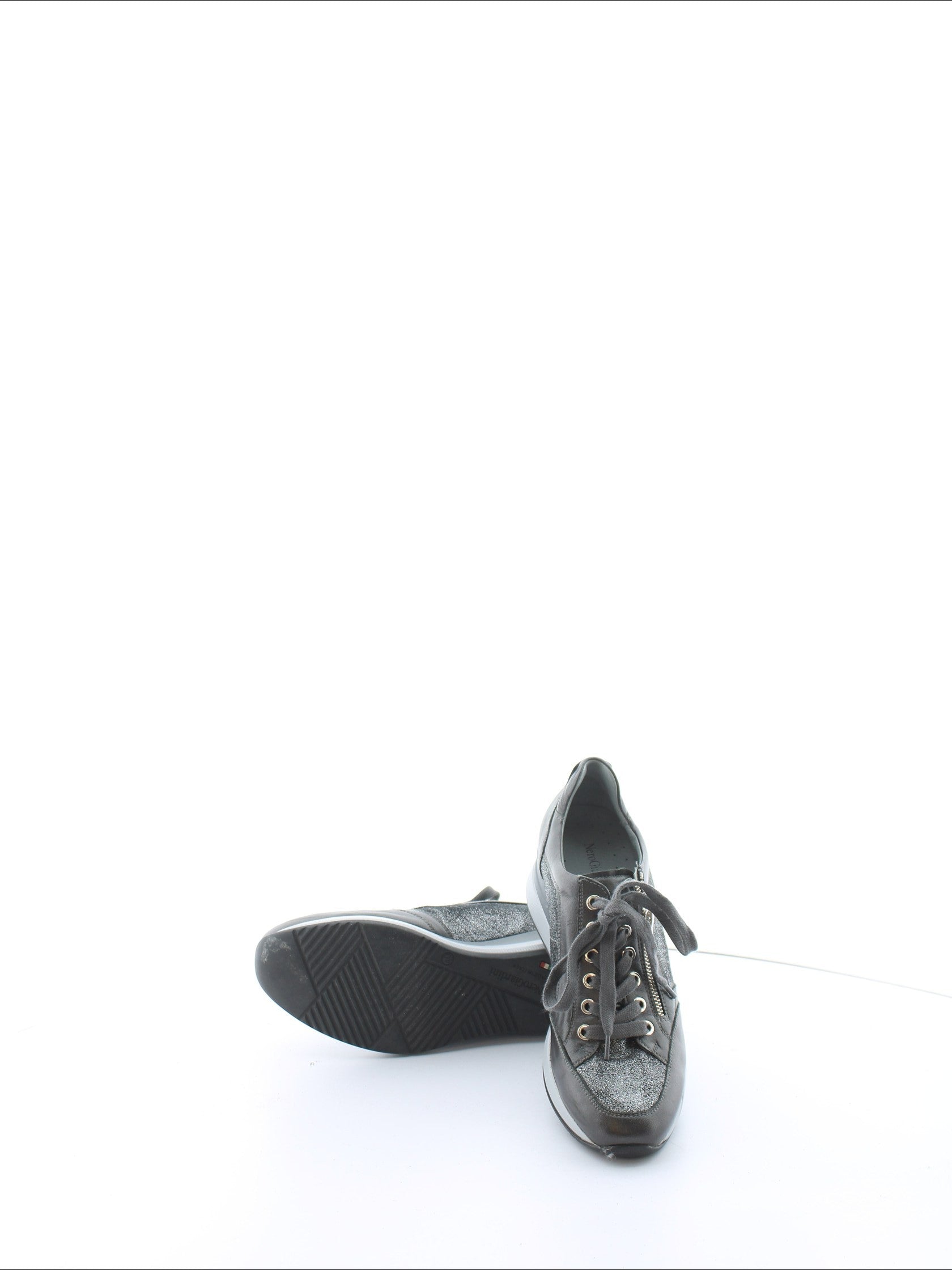 7772da2b5e74e5e492bcb139afdad9a5