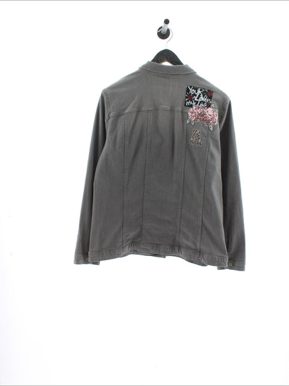 9bf205902b882a0c65b4985dafe81625