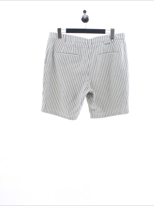 70aabc86b4df4ead5f348e01378a8686