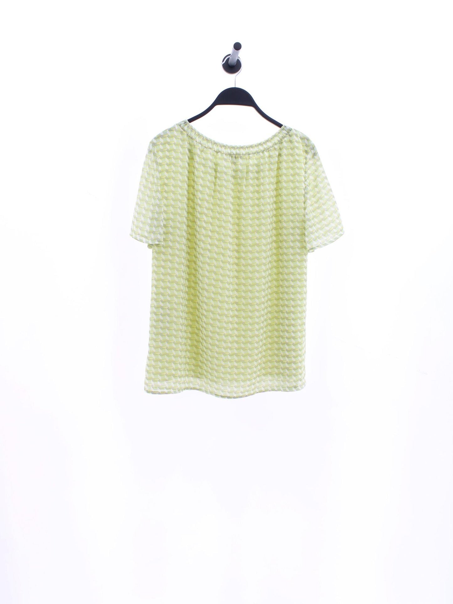 1740ff18cb815f23de45358d797e9e4d