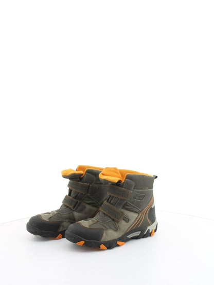 b82ce3cf83f3c0344bf87a985145f9e5