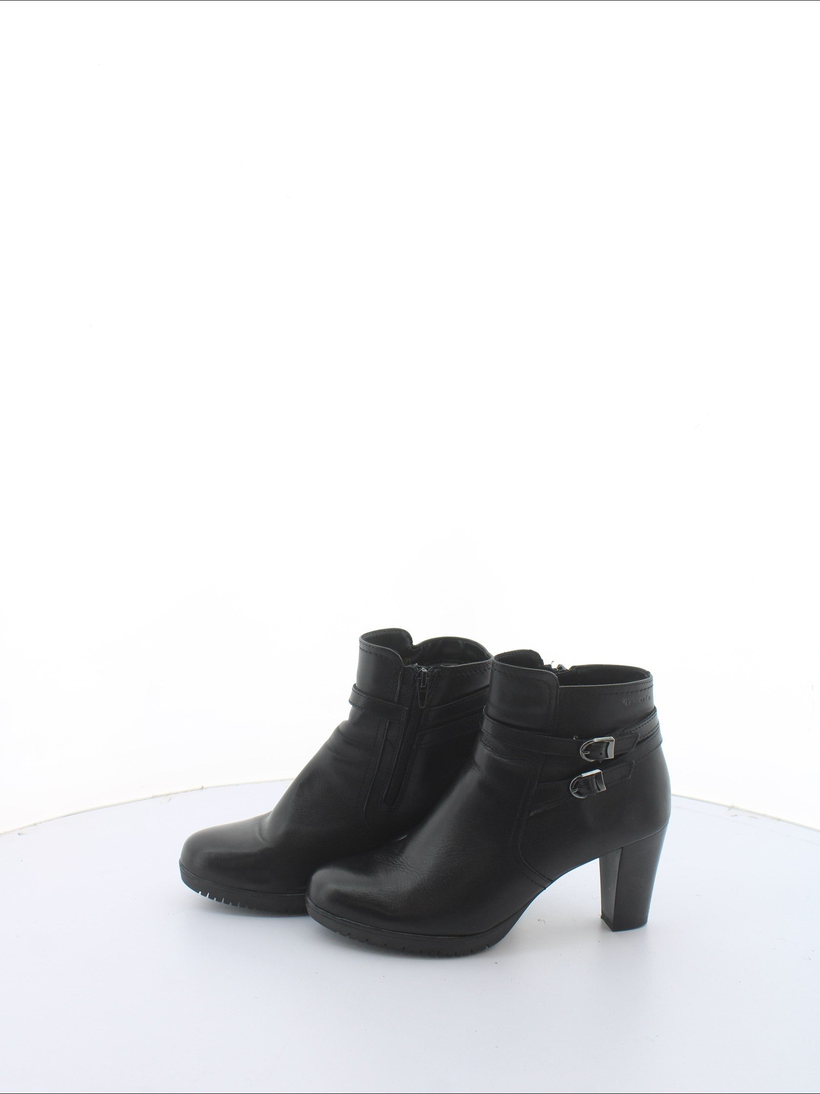 8e3d10955cd0c3d51584927e62c40e9c