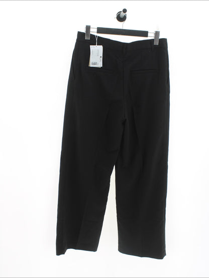 Spodnie Casual Monki Rozmiar: 42