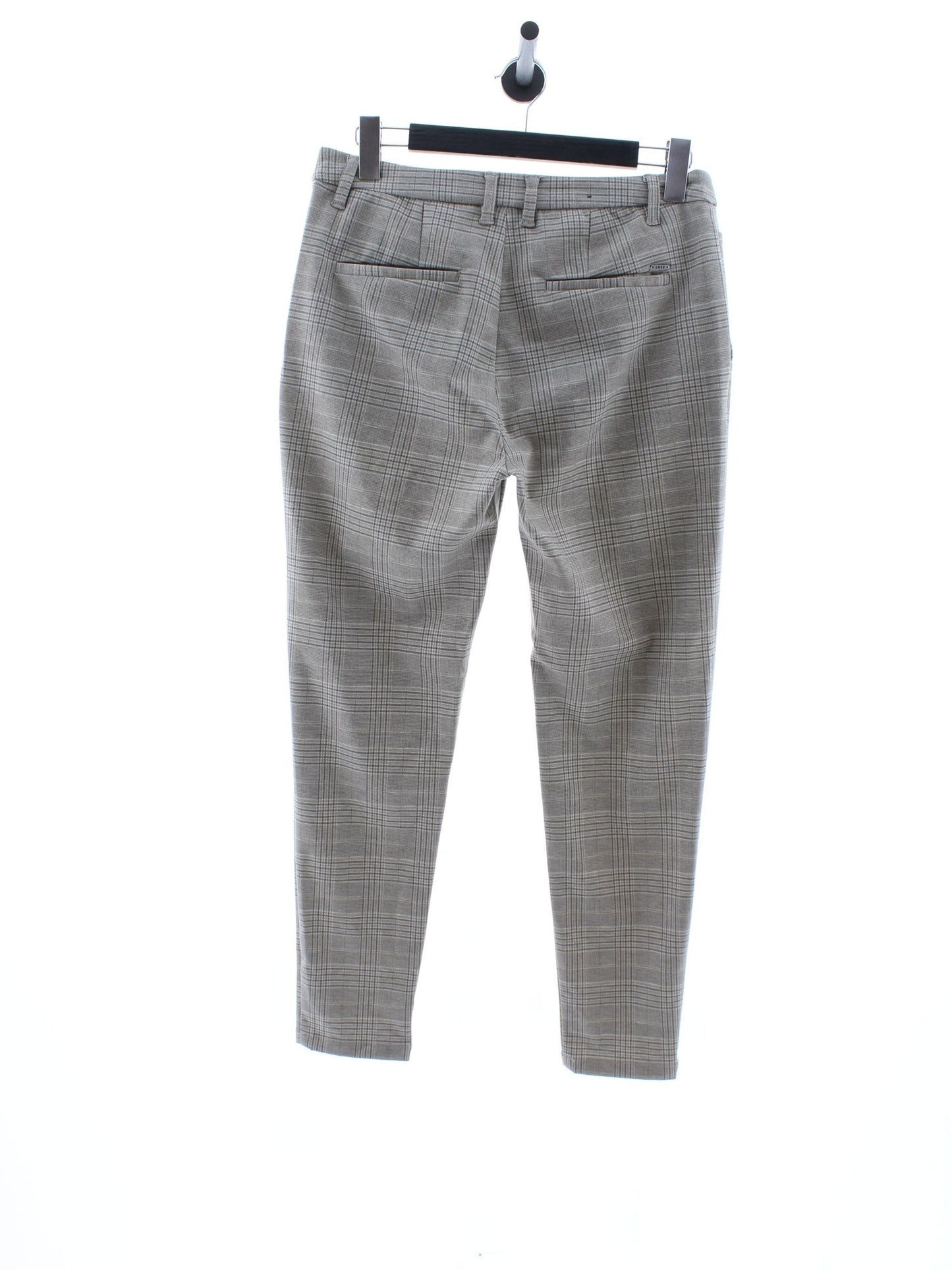 28b3692ec90439a85c3d5add61bf8d0b