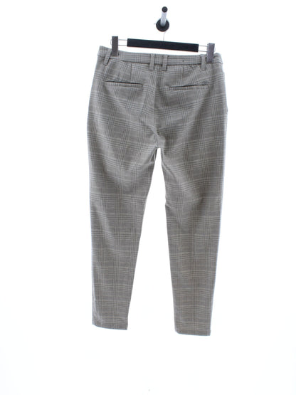 28b3692ec90439a85c3d5add61bf8d0b