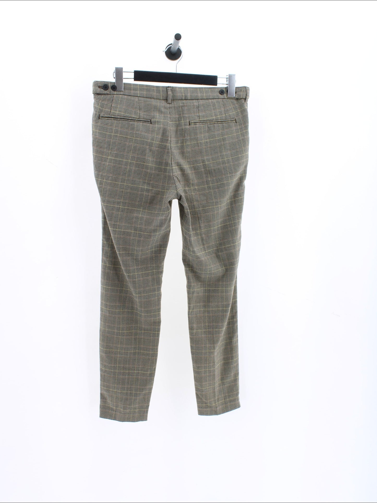 980659b88e4717b52b0999770a91a388