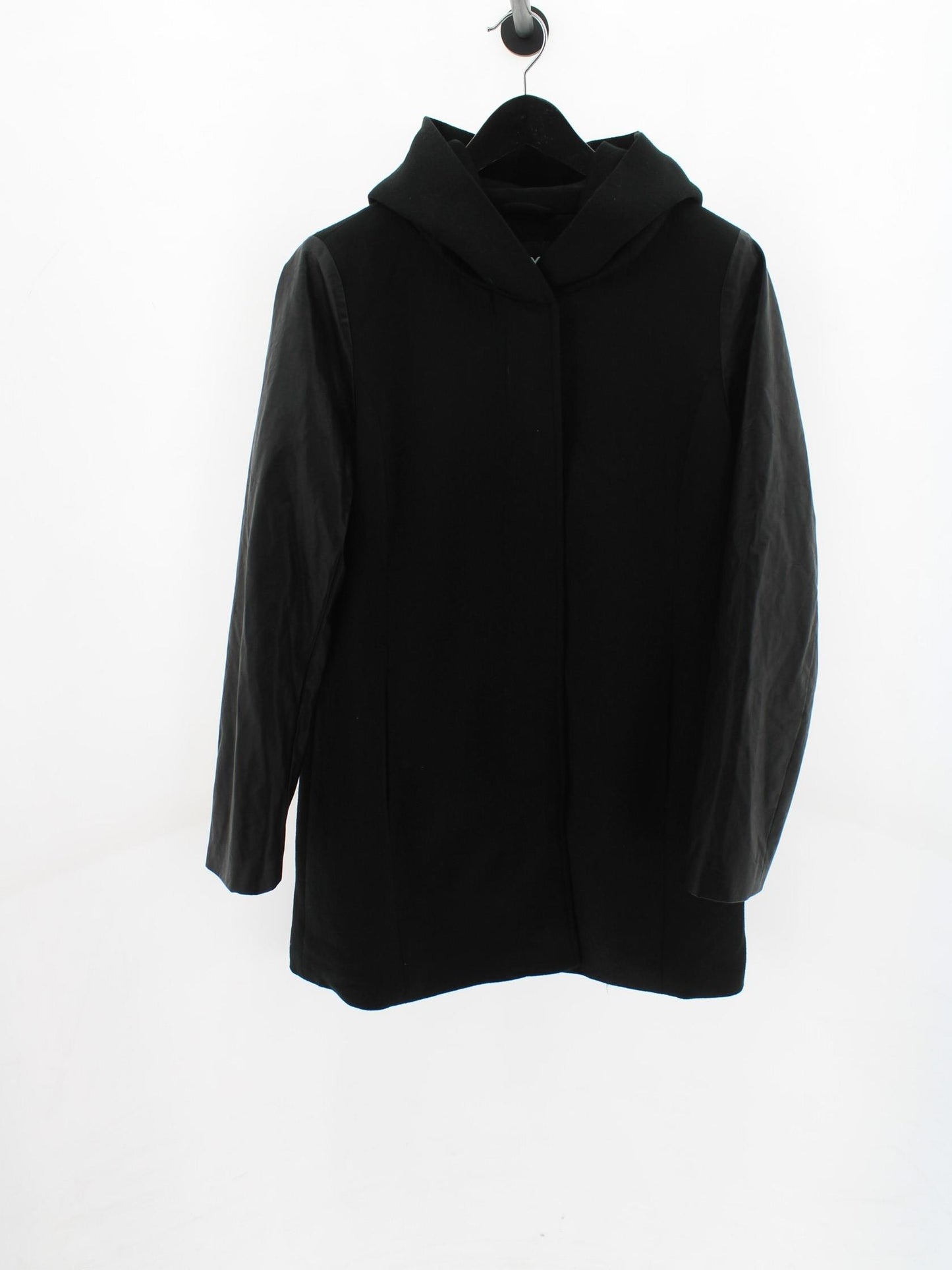 046394b19772c5c78bd049036b052c34