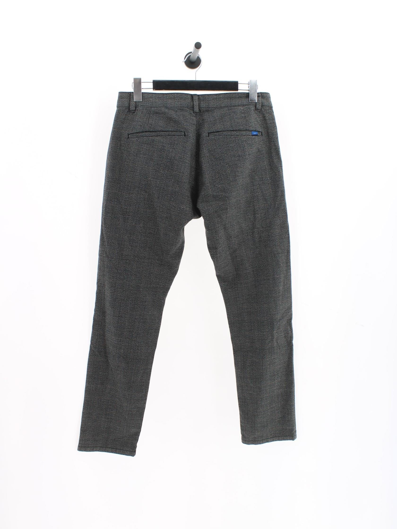 daae822eb6cbd12a95e40a08dfaa5003