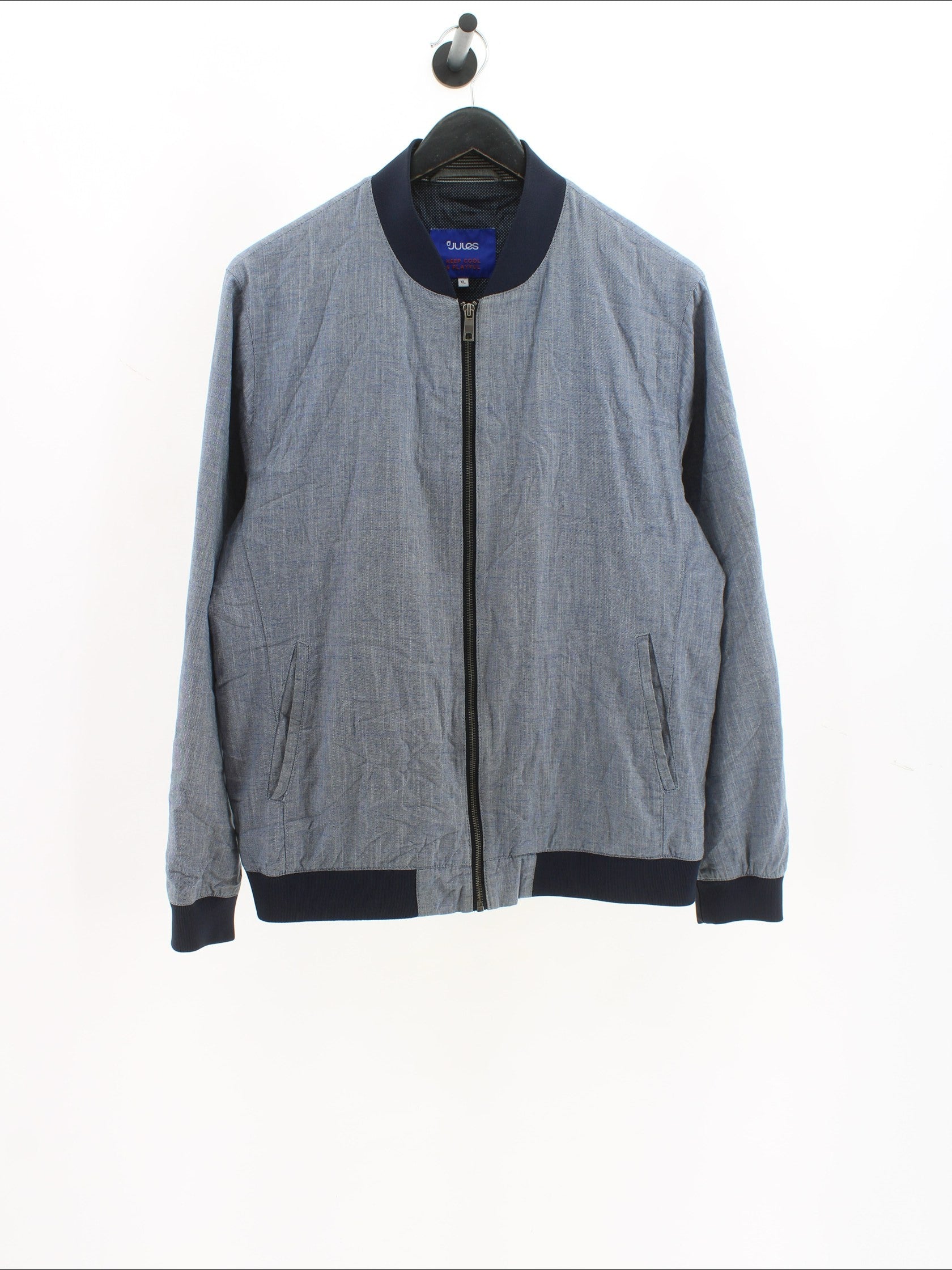 d07bdf939059c4a50dc60631f992411b