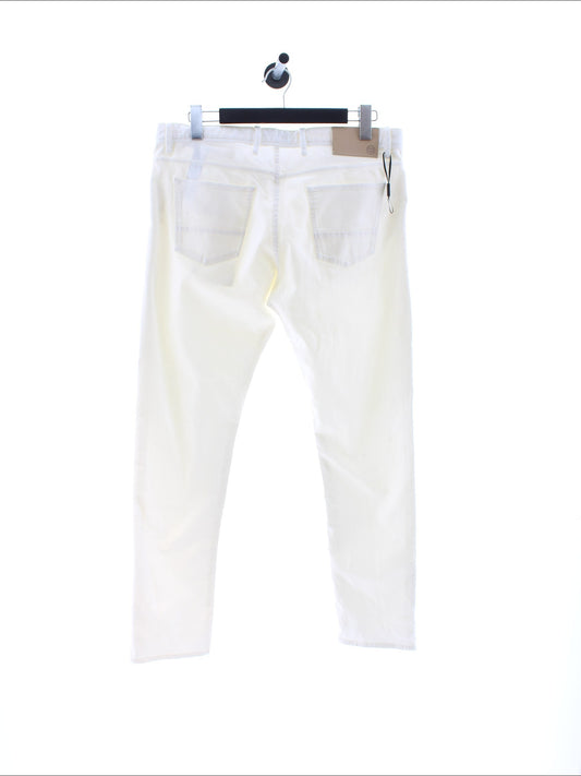 b3f27528bdb72c6a4e7a4766a73e94e1