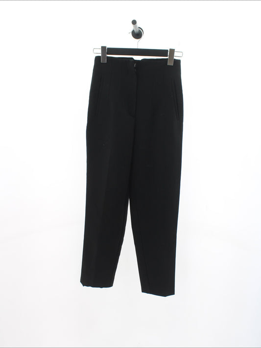 4b683bc50f85245d150794ba0bdff4ac