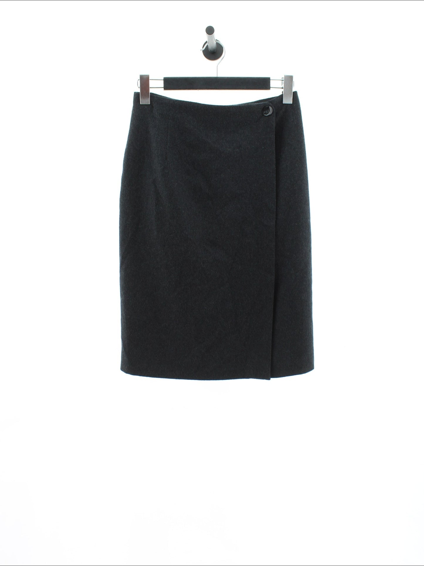 4cc75f8e15b1759a1b3e201766352535