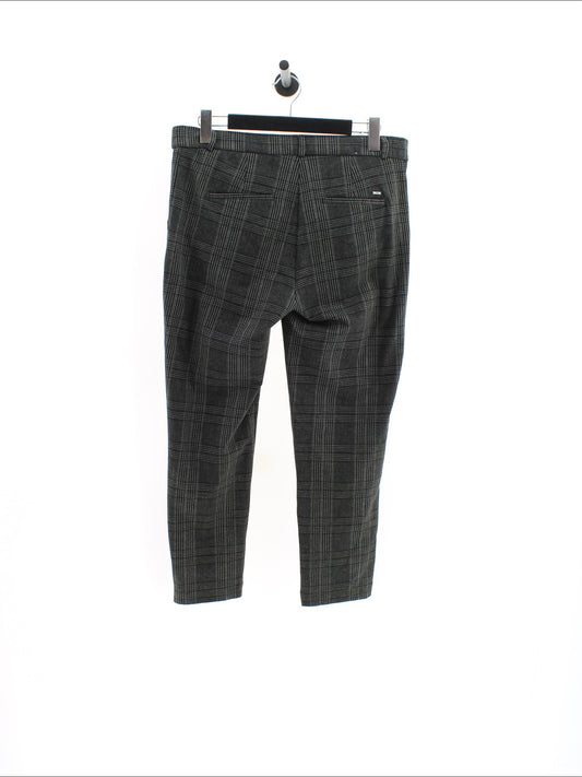 33b451da777f25d022f55ad6f1197664