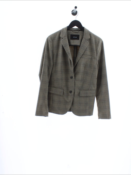 aae9d4e36438ad5e0c50c54fb7cf71bc