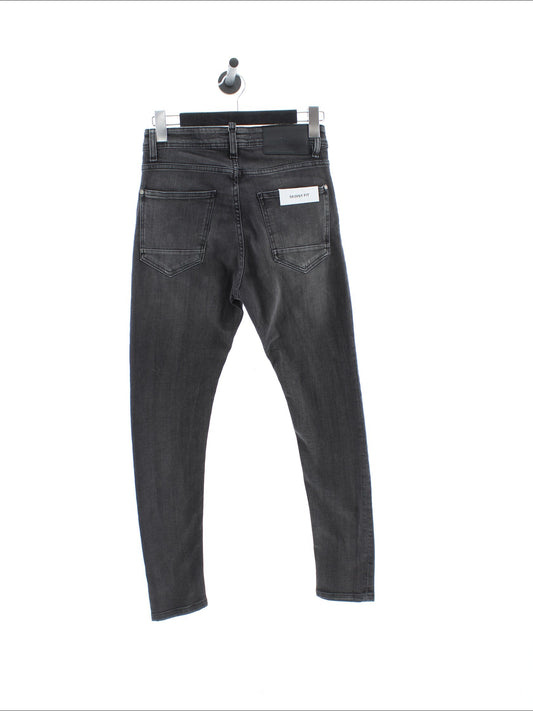 a9bfaa675082f3b814a3979a74aefcbc