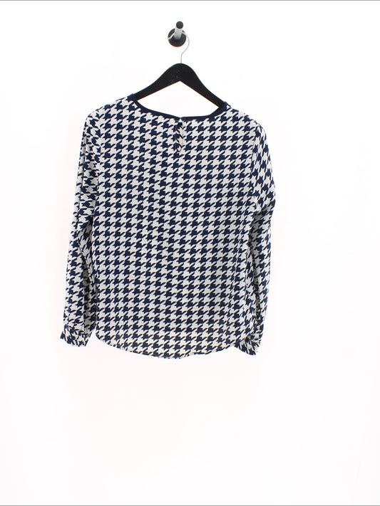 30063a540f8017612e17edea63954e3e