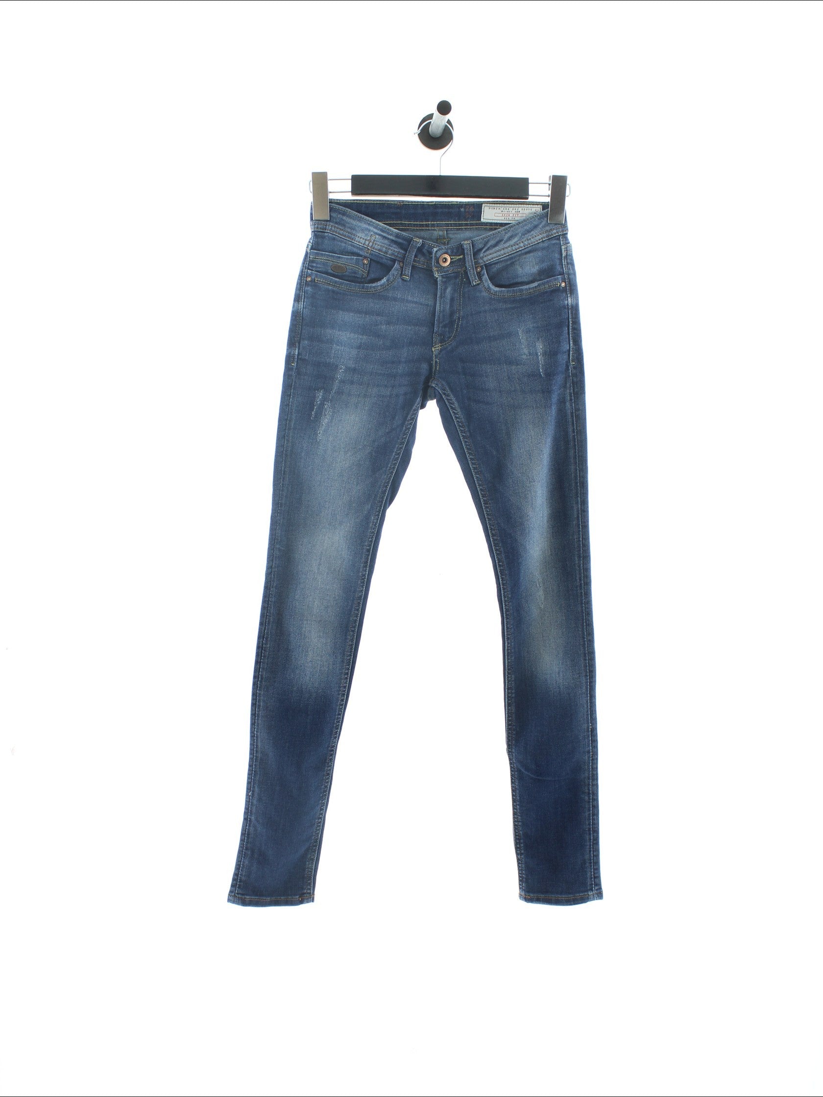 8f0922568efb398761ba919fc1f97ab7