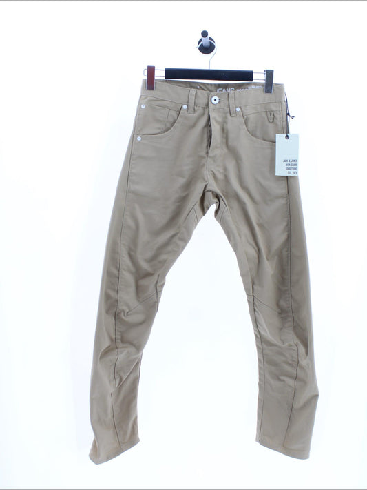 3cb166701134f607536f6caee6ee0c1d