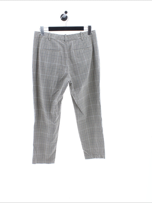 2403523abeb665eed06b7370d2d8b27d