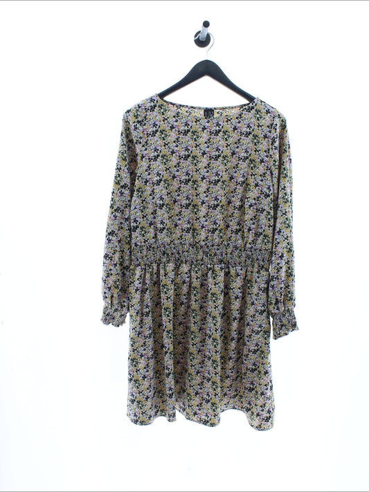 Sukienka Vero Moda Rozmiar: 44