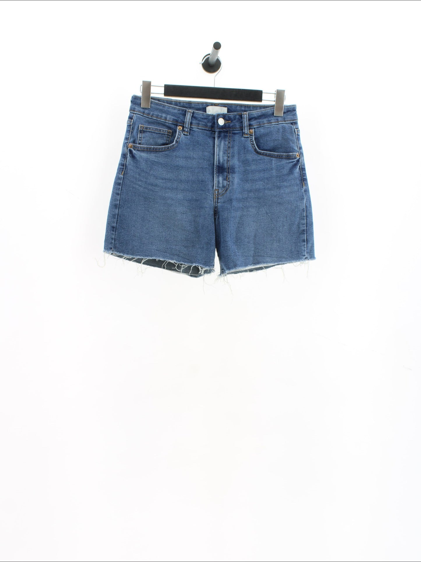 f64fe5cd06c3a3a7de7e0572595c9e95