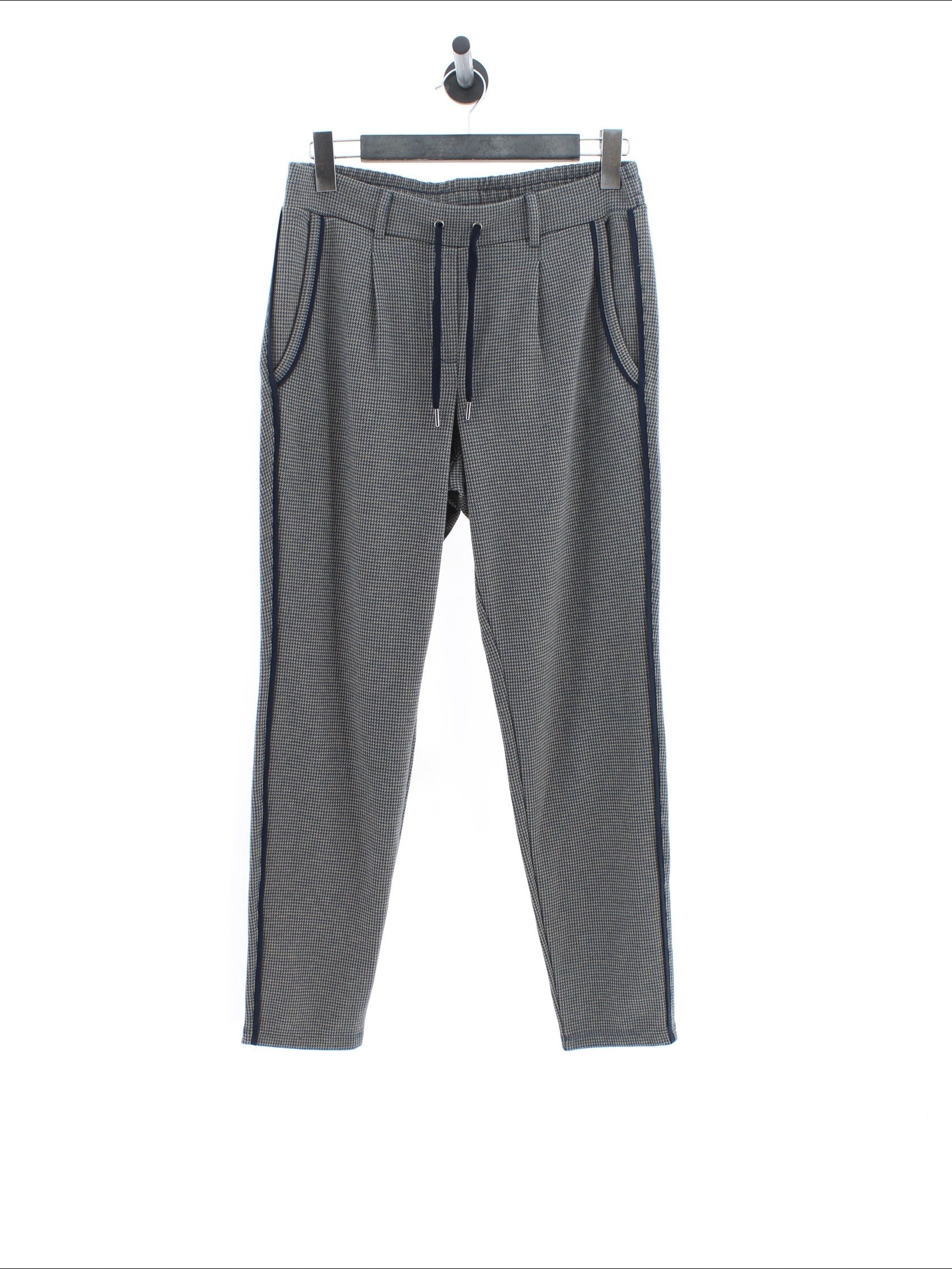 f36e1bf7b8ea91617eb370007b22e9b9