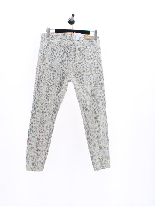 16c89cafa37297df376c445de6151ea6