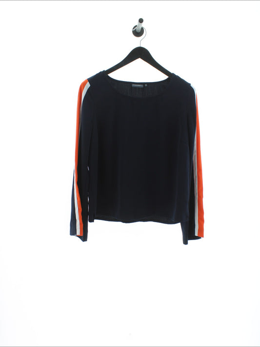 5667ee61e27d343d1341dc2b505f3557