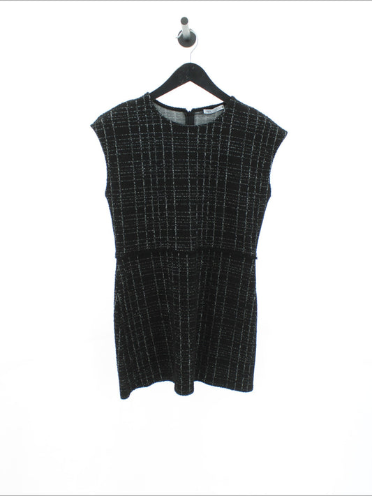 9d28c26f8fe5ba5de983f09a00660f76