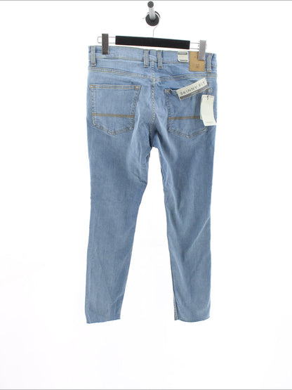 a702973c3260e4ba8a1cd9d404eb331e