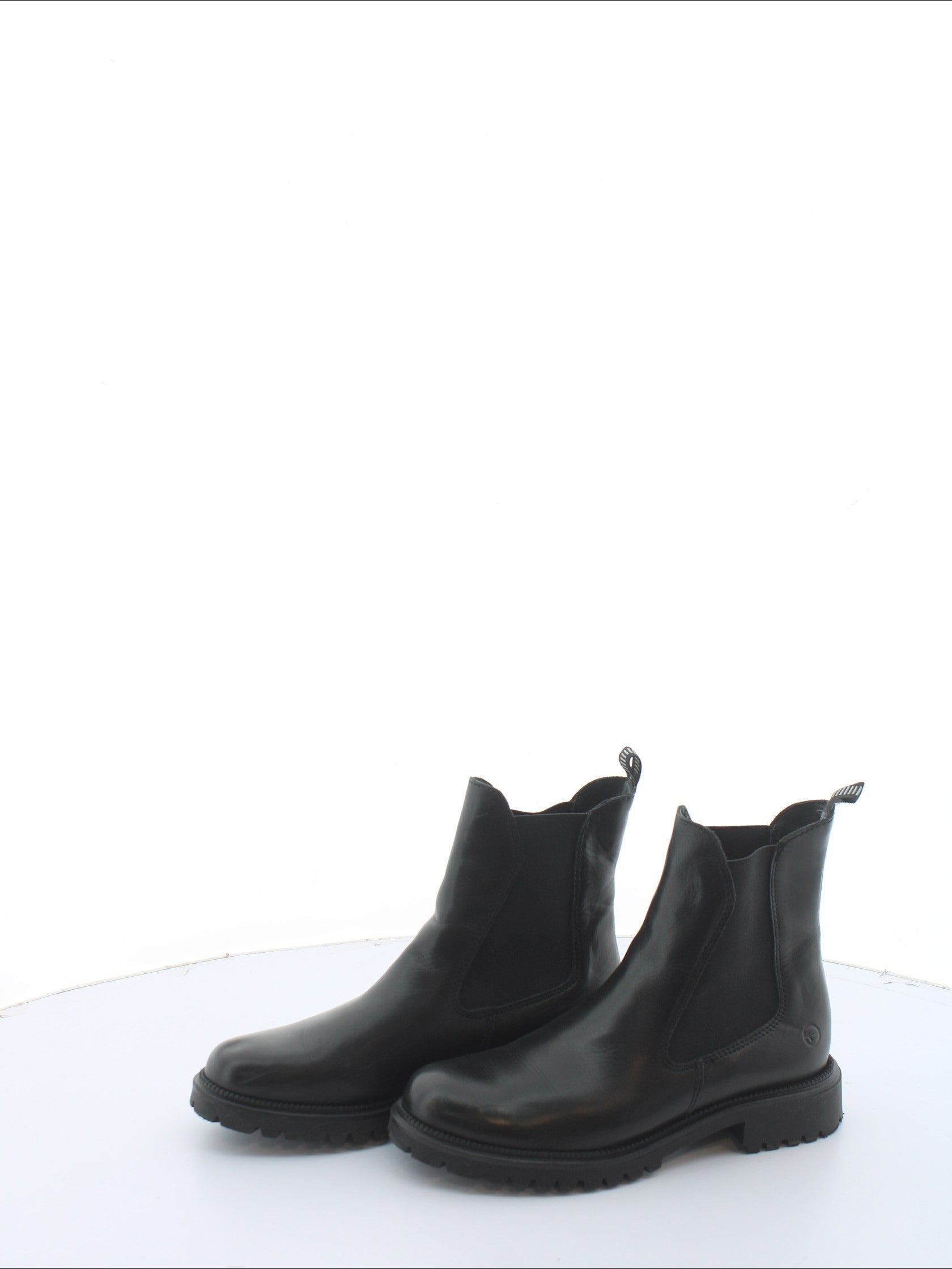 6e1f623f09bc6eccf406c77d539f0e1d