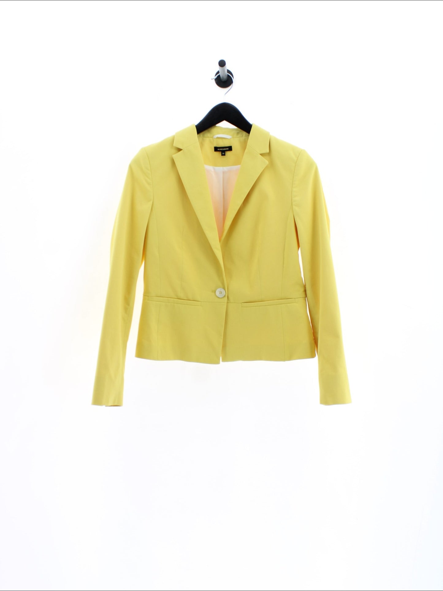 d76a8d4d9b70eee4c233e5ec08c67631