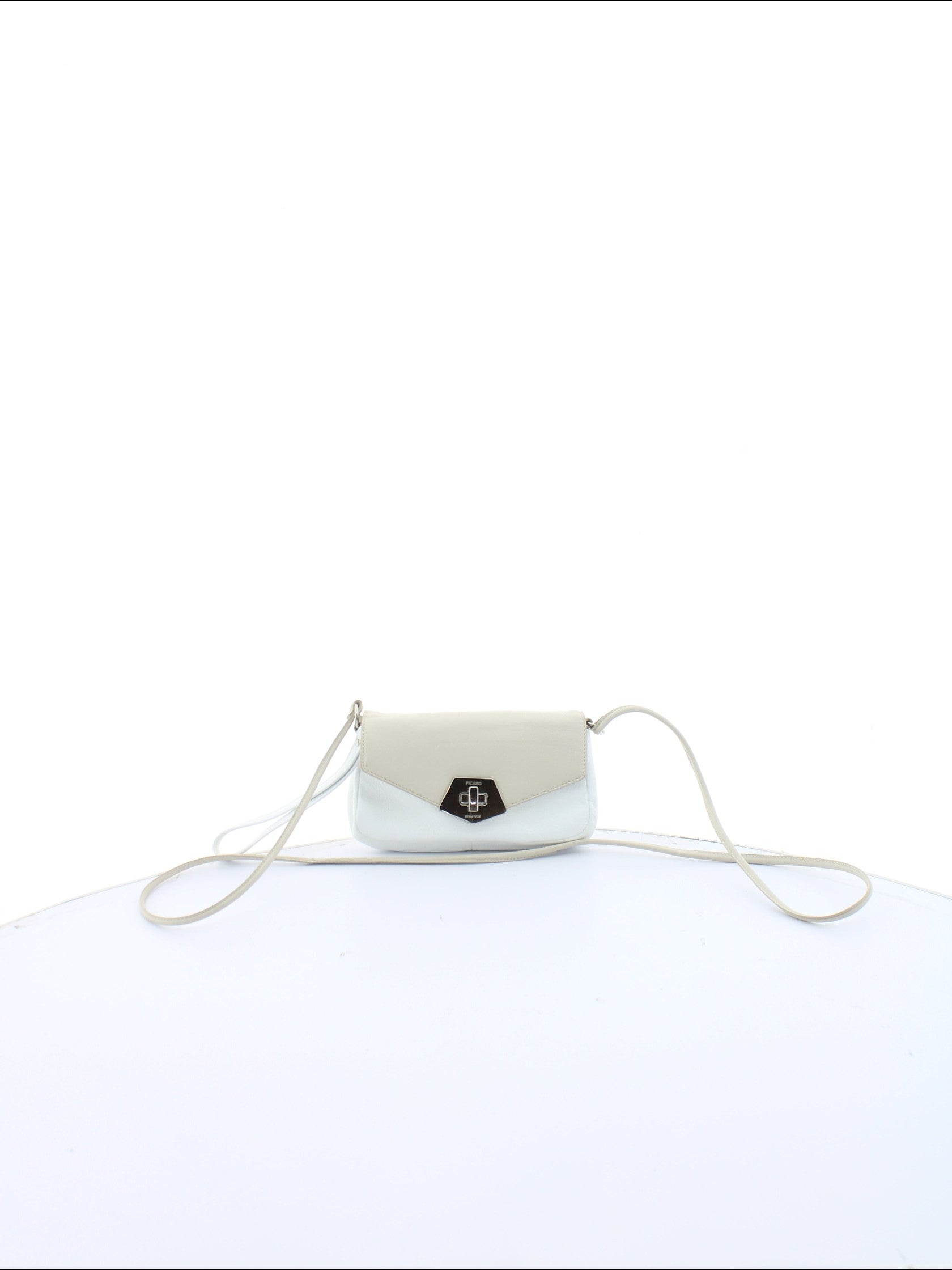 9005ceb2773b583e63eec4e10192aebb