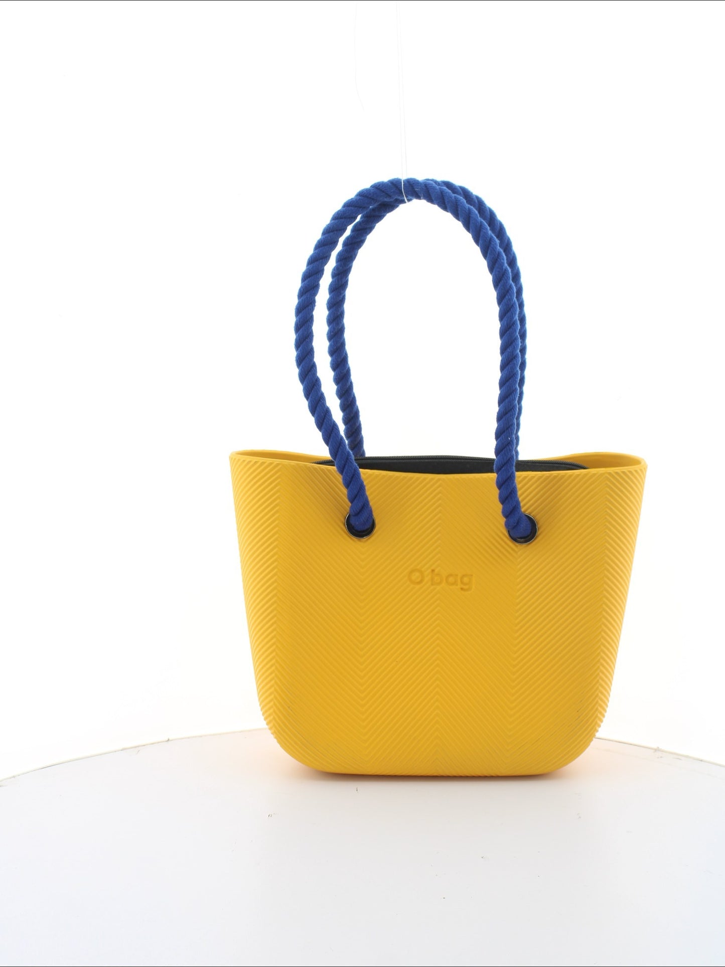 f6ae8930363576c4cbcf29398fcffed5