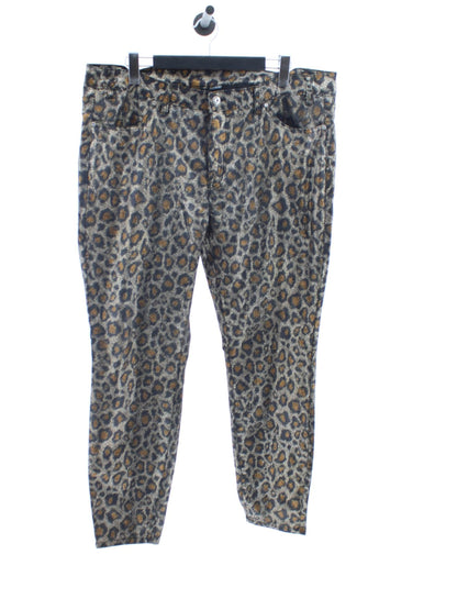 77e29534d6b75de02eed75e89aeec47b