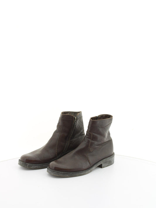 c53c8e95edeeeae0d58ac41554e28115