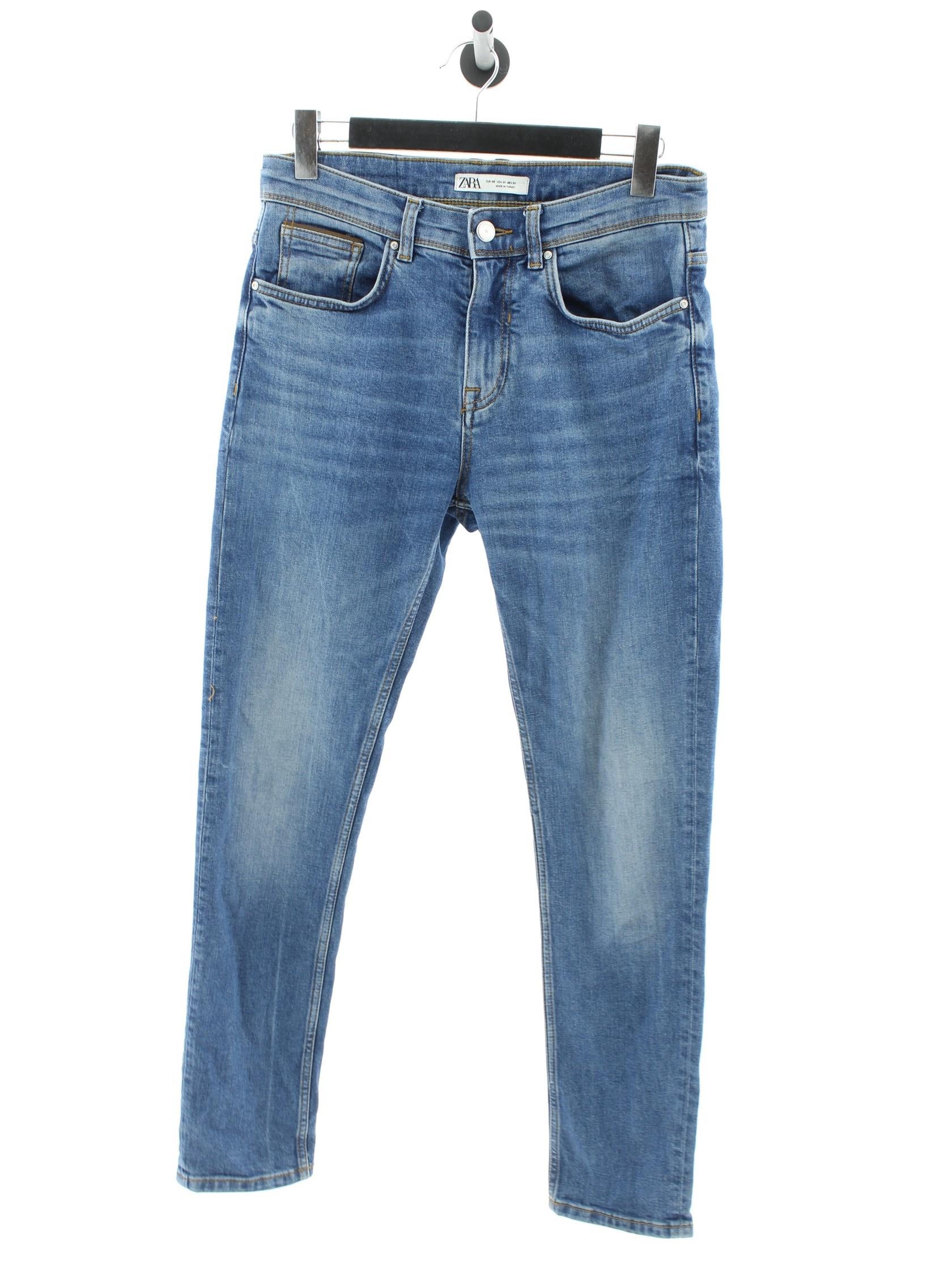 d687e9adaca0a9a79149e2760bb8495d