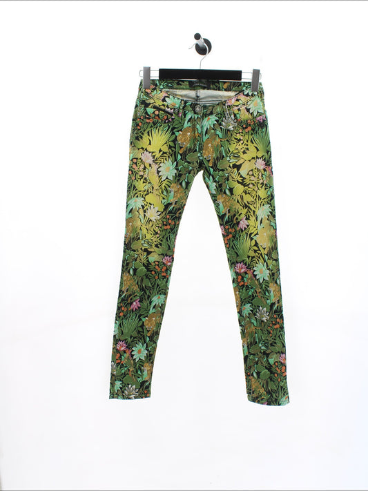 06e449d2f2ad8004cacc2d787783d610