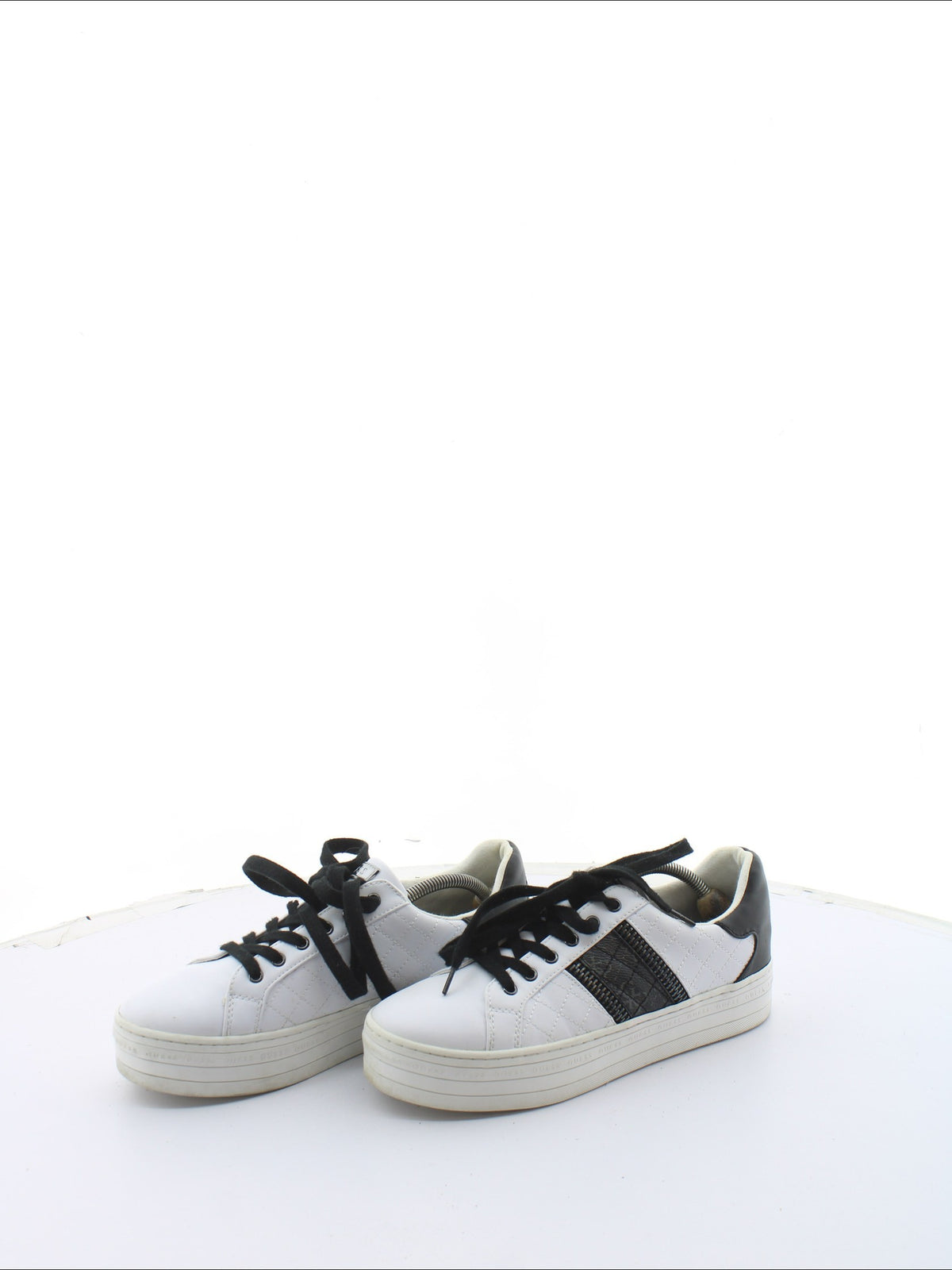 Buty Guess Rozmiar: 41