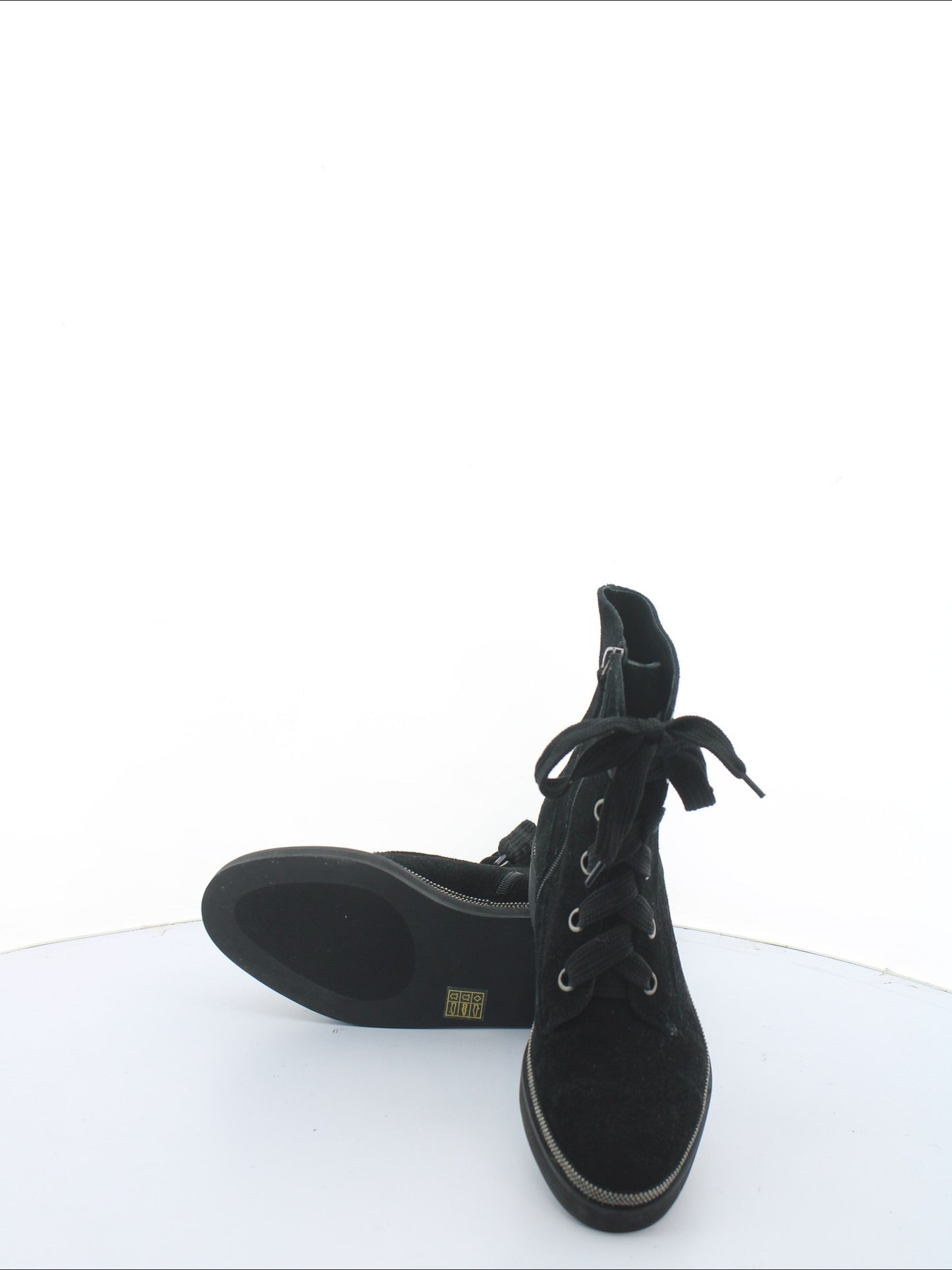 648111f4f67734571fd296c6fd0a62b8