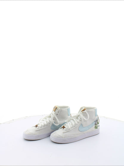 Trampki Nike Rozmiar: 39
