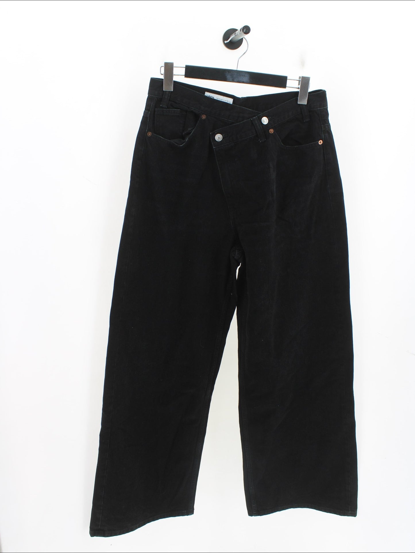 Spodnie jeans Zara Rozmiar: 44