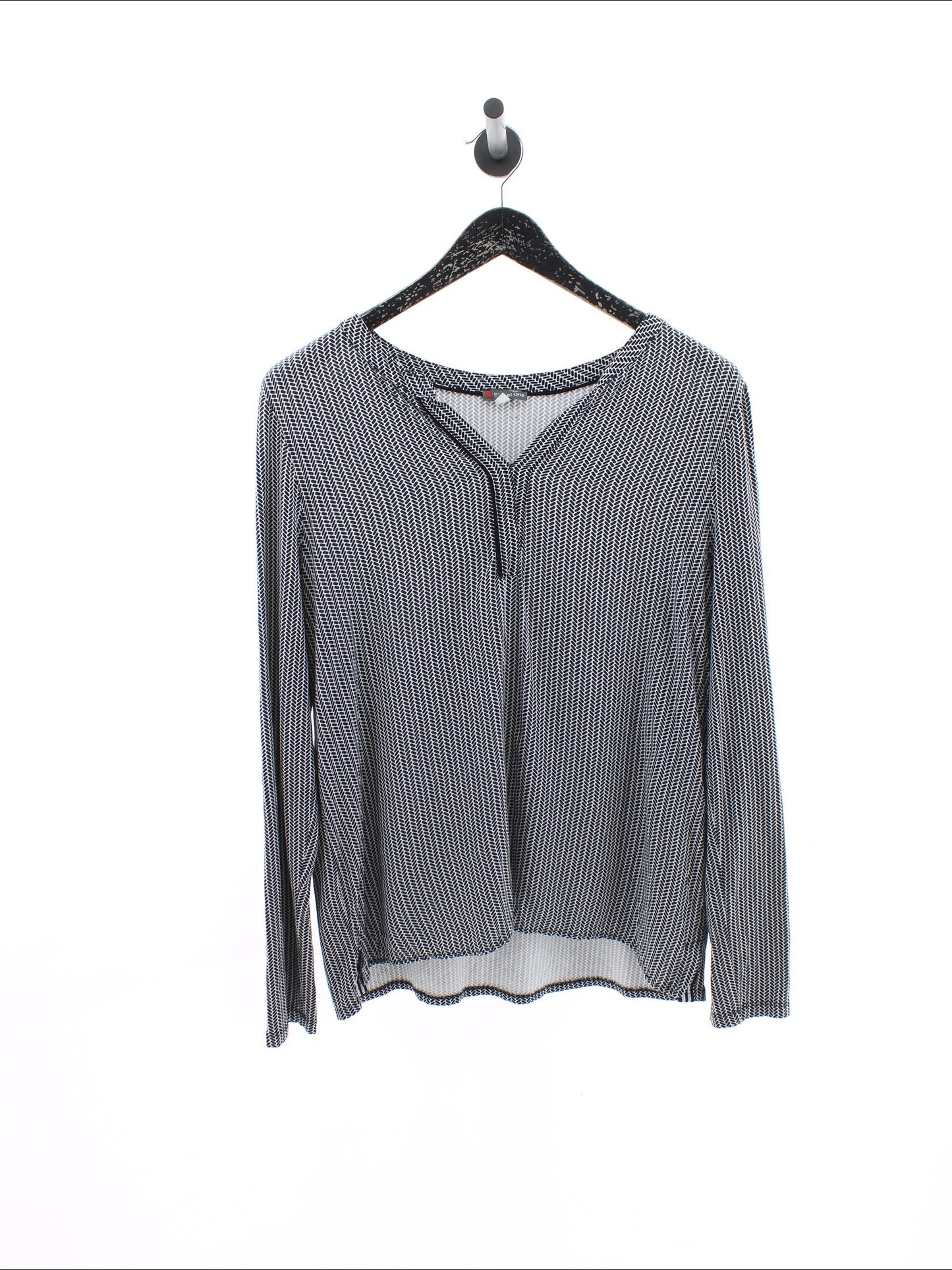 1cdbfe0e2eee3869a49195f5ea68efb0