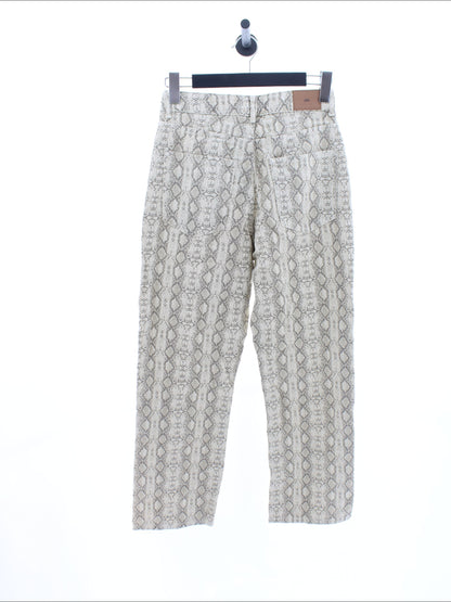 38ca6e27e6dd4139e91d152cd768a789