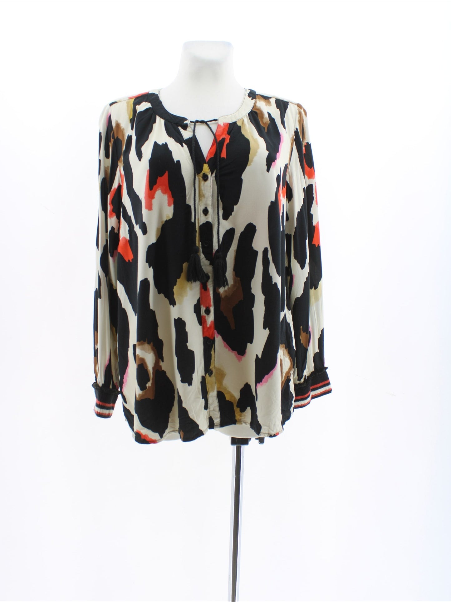 d27e1fd5cb793b037771e5e0f2ac4250