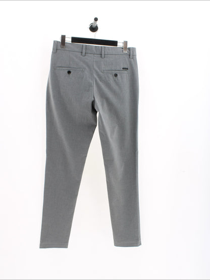 aa95c480bfa90a7e5738559733d261cf