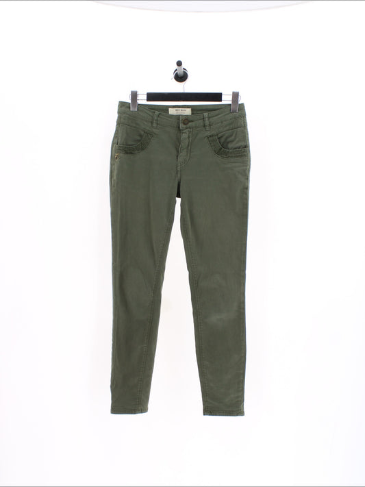 d7987de08bc6e702a952b41dbfb95be3